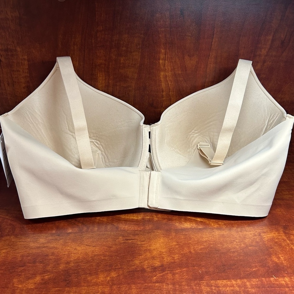 Auden Light Beige Seamless Bra NWT. Size 40DDD - Picture 2 of 7
